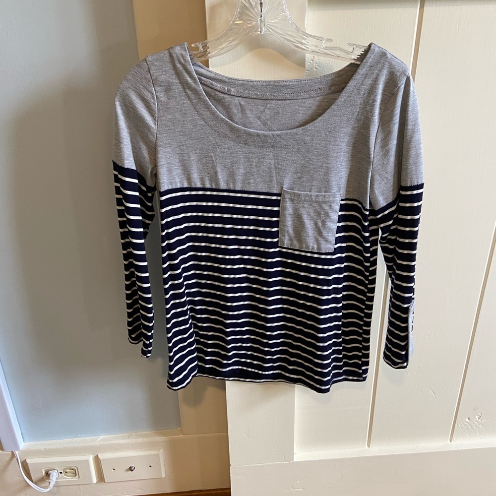 cute mid-sleeve casual top
